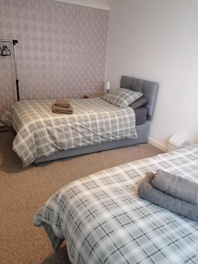 Bathgate Handy House Экстерьер фото